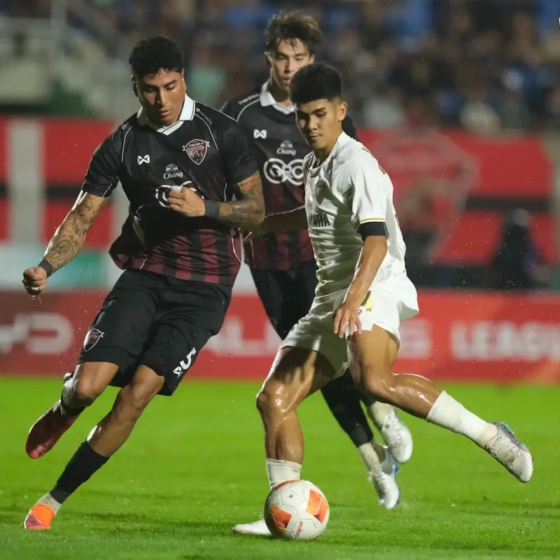Matchday 11 Gallery: Uthai Thani FC vs. MTUTD | The Fighting Spirit of the Young Kirin