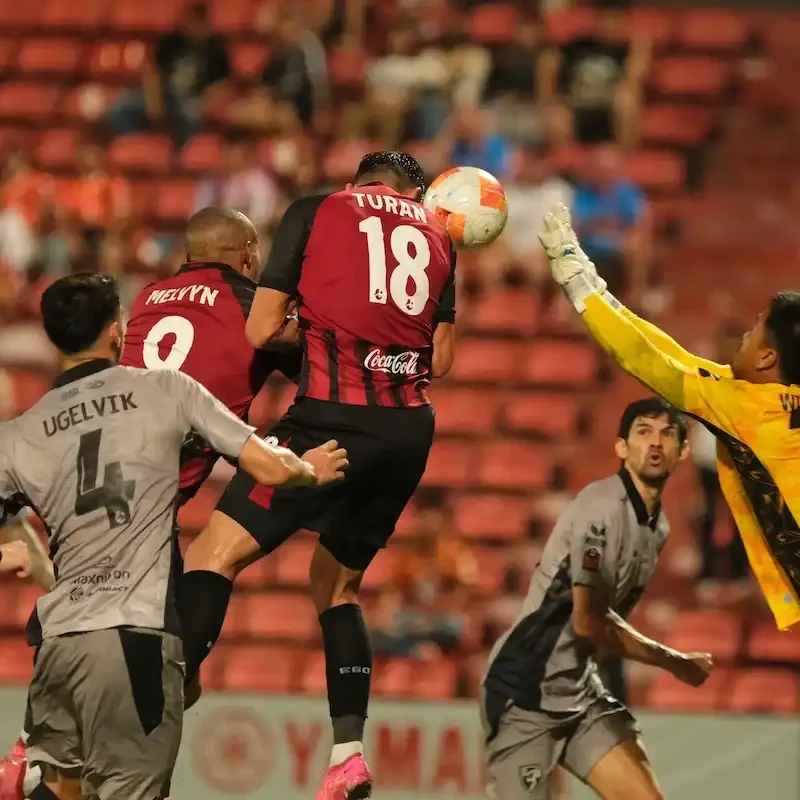 Muangthong United vs PT Prachuap FC: Matchday 10 Photo Gallery
