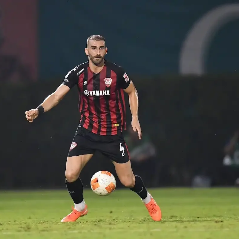 Match Photos - Action Shots - Muangthong United at Ratchaburi - Thai League 1